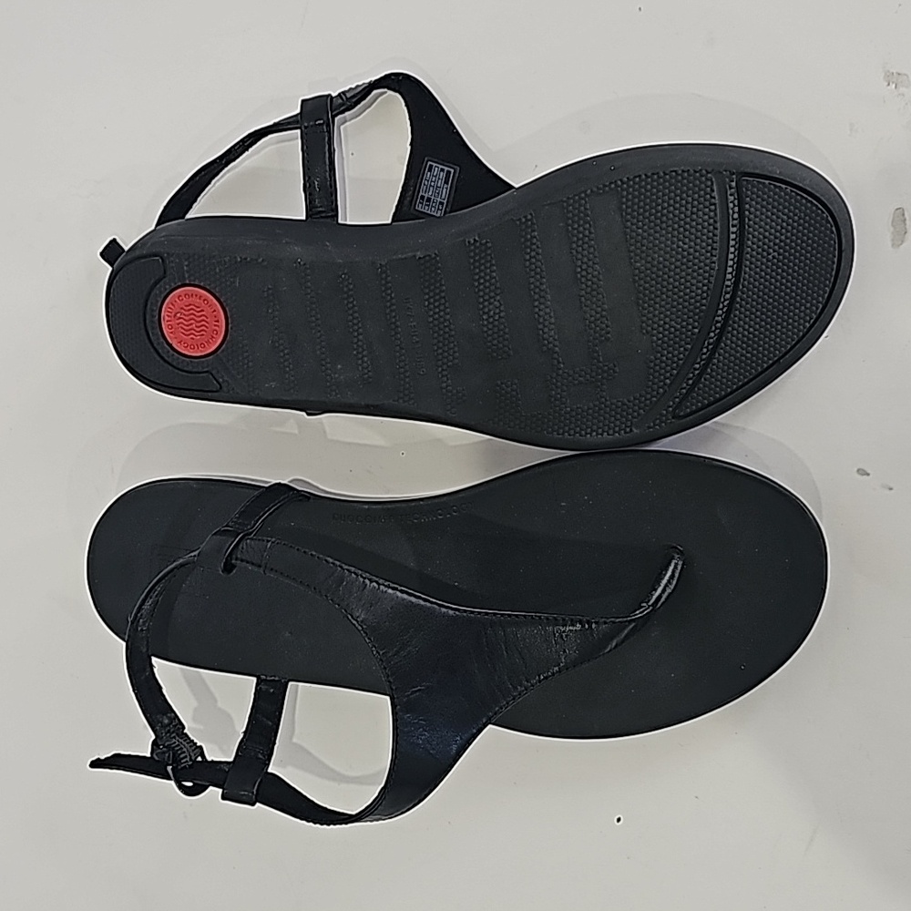 FitFlop Black Leather T-Strap Sandals